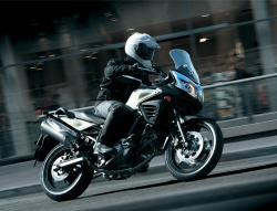 Suzuki V-Strom 650_2011 01